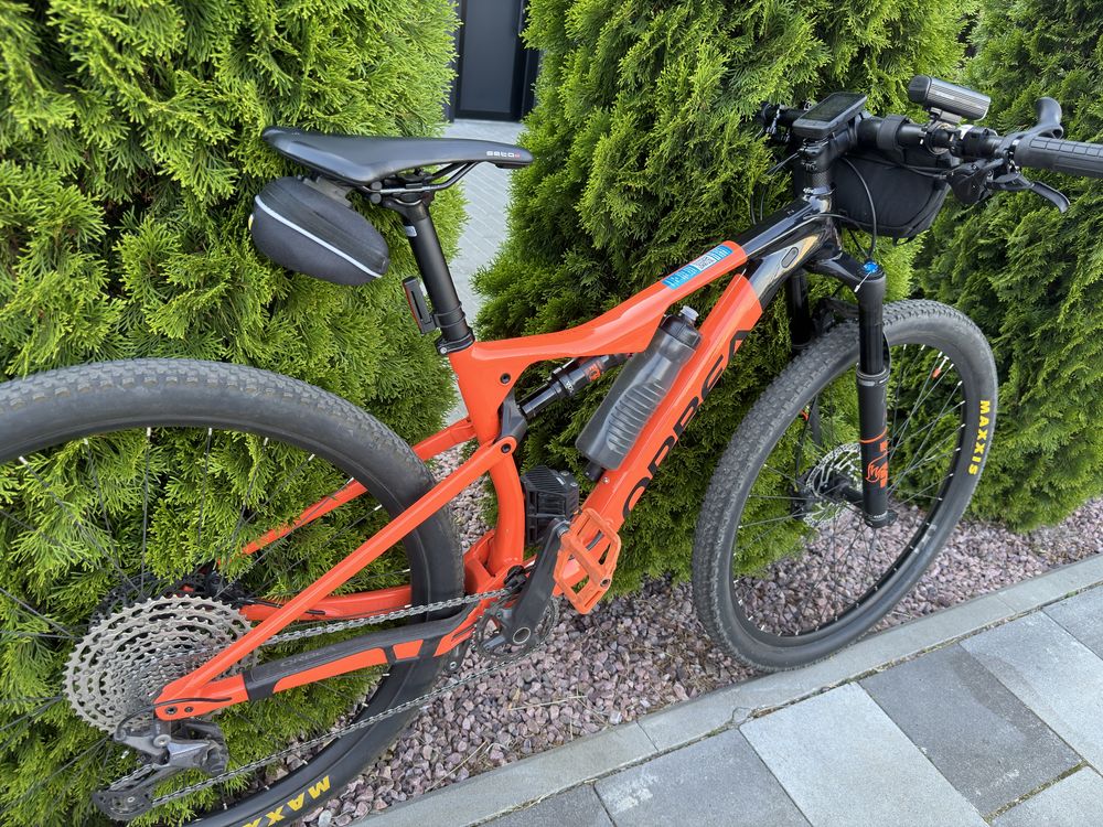 Двопідвіс Orbea OIZ 30
