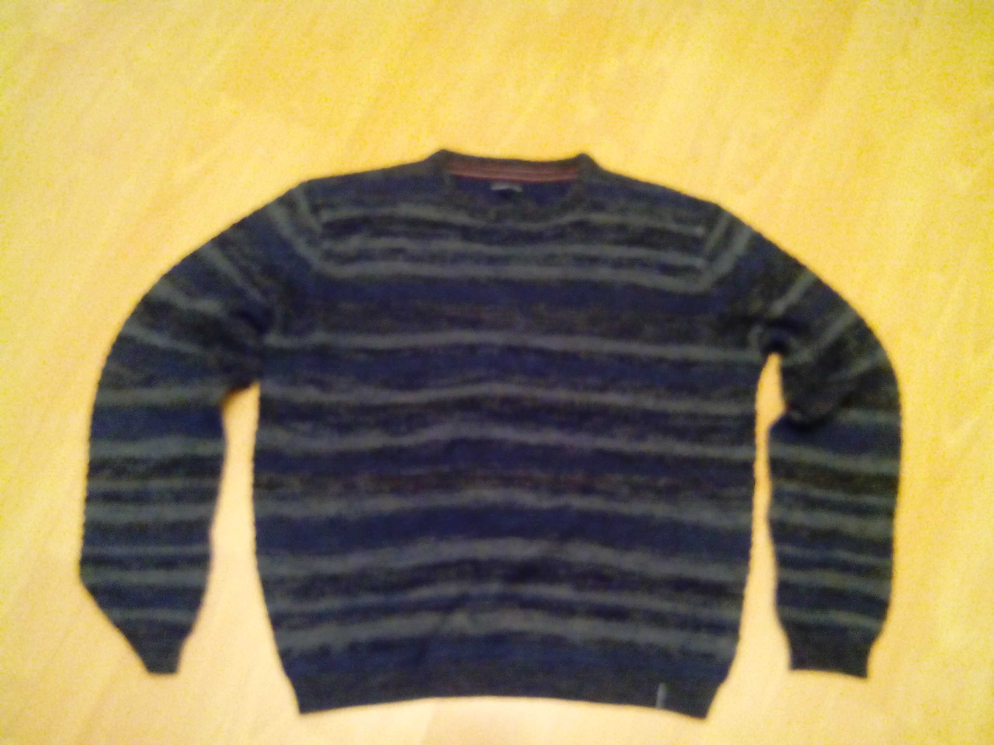 sweter męski granatowy w paski, rozmiar m/l, oversize