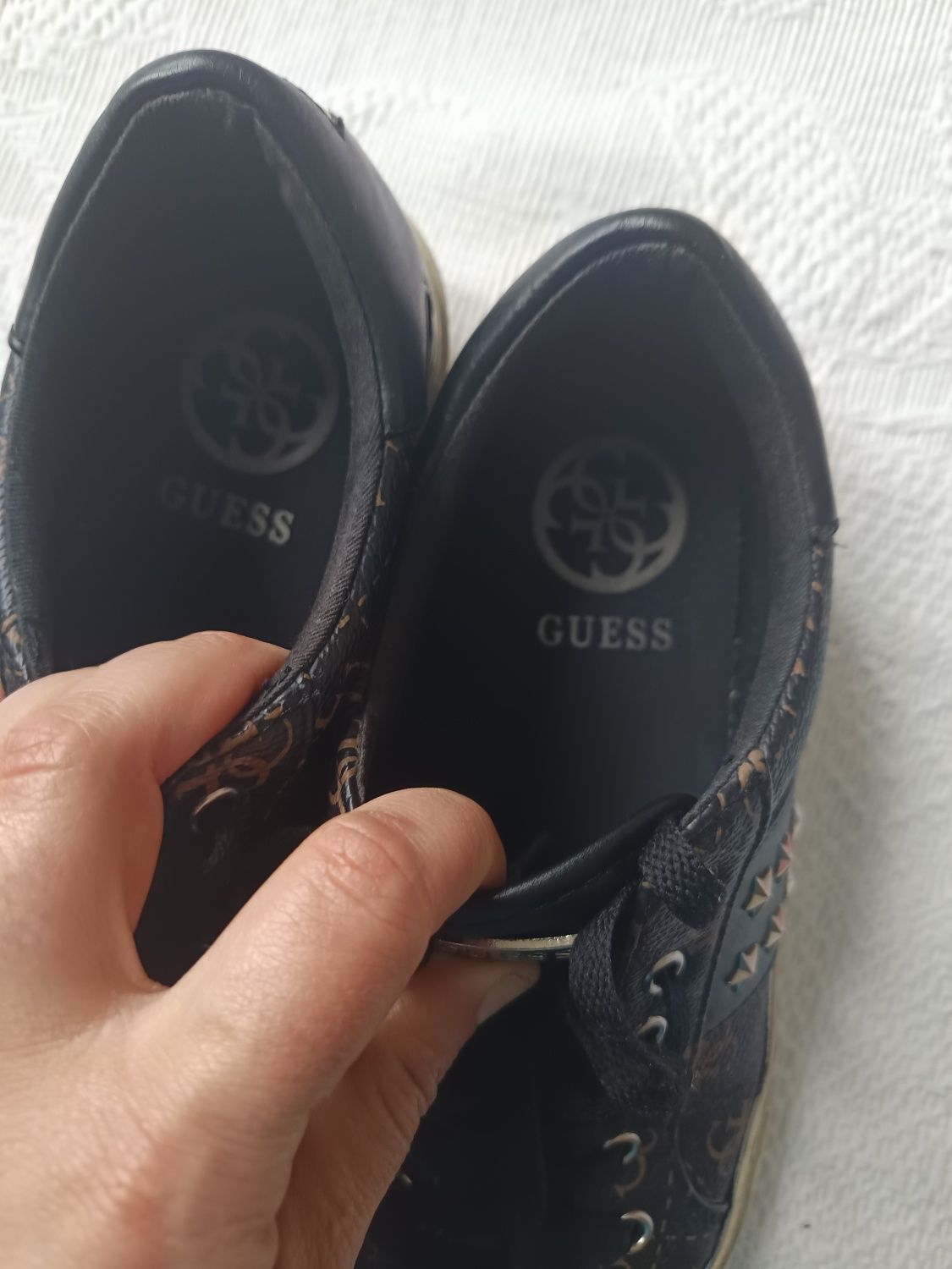 Tênis Guess originais