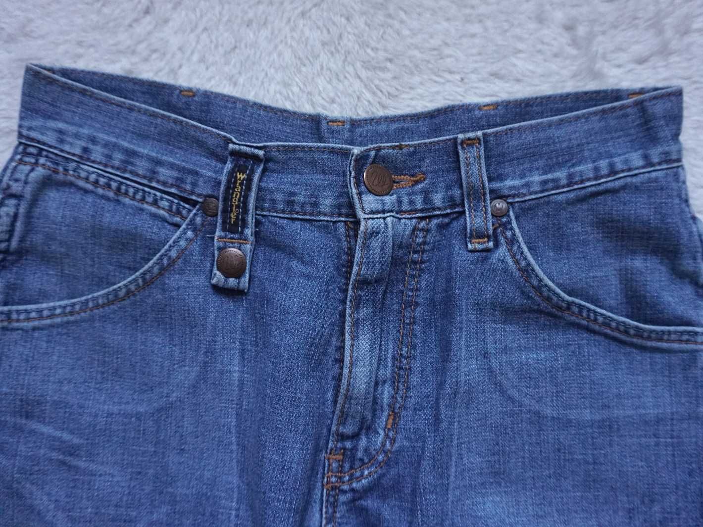 Jeansowe szorty DIY Wrangler W26 34 XS dżinsowe krótkie spodenki high