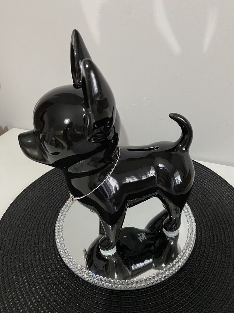 Nowa figurka pies dekoracja chihuahua cziłała czarna