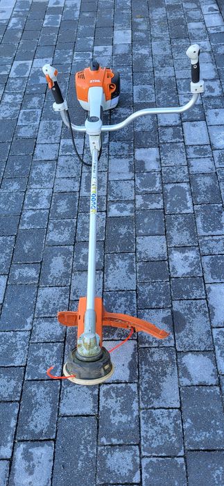 Wynajem kosy spalinowej Stihl FS 461 – profesjonalny sprzęt do ciężkic
