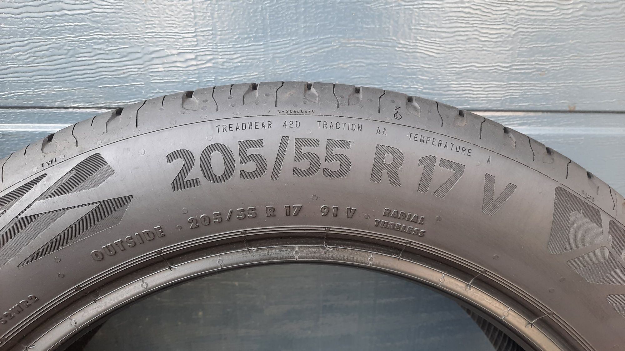 Continental 205/55 R17 EcoContact 2020