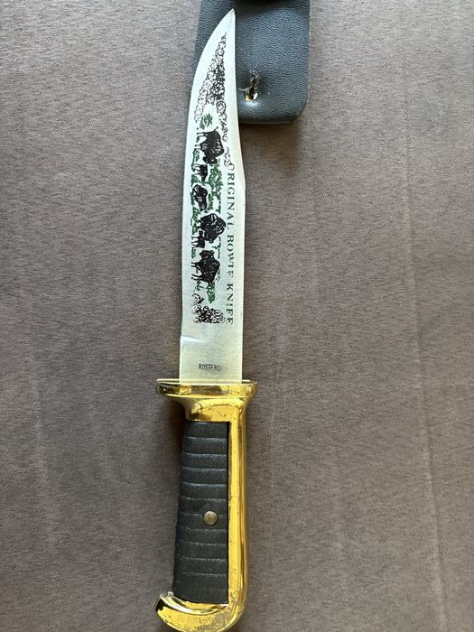 Nóż Rostfrei z pokrowcem