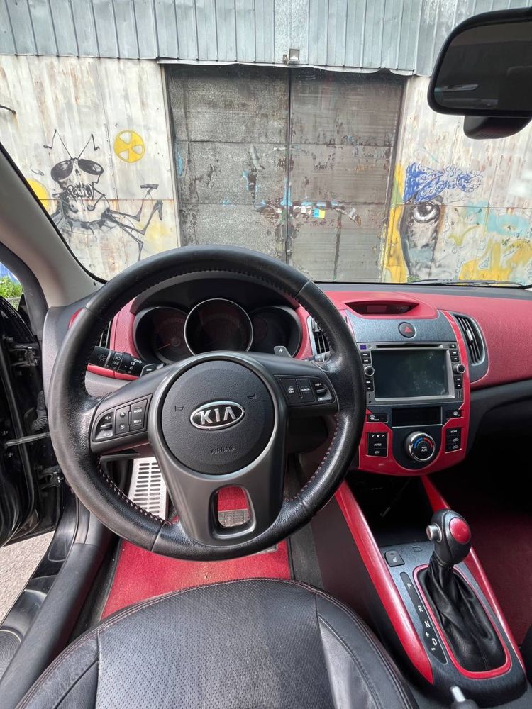 Продам Kia Cerato Koup 2011 року