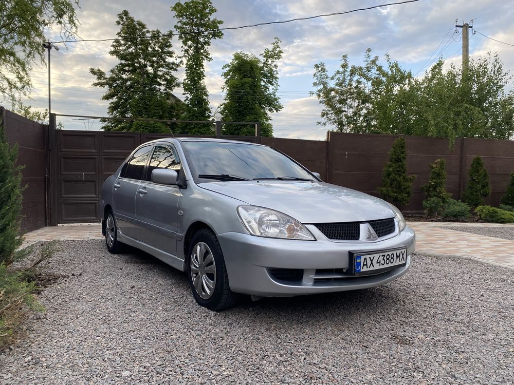 Доглянутий Lancer 9 Лансер 9