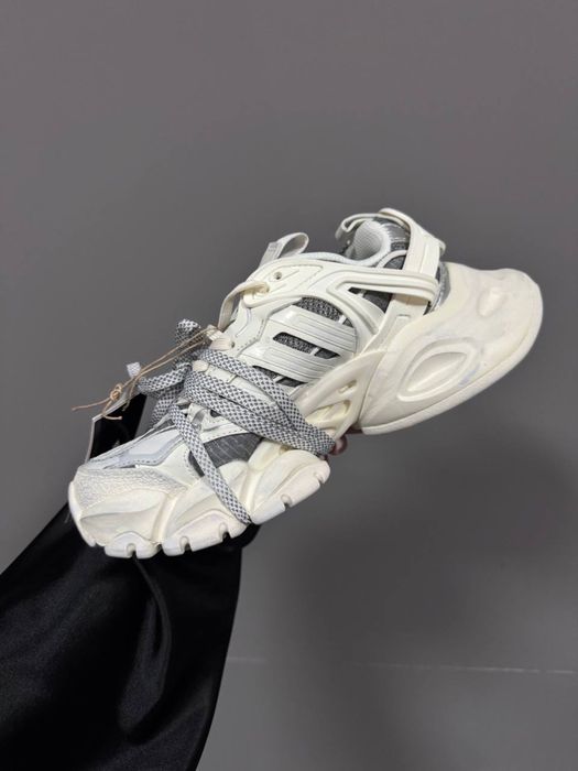 36-41 р кросівки ADIDAS XLG RUNNER dirty white silver