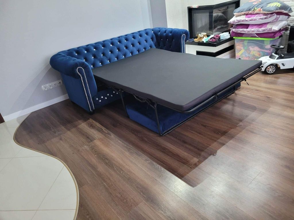 Sprzedam Piekna Sofa pikowana Felix