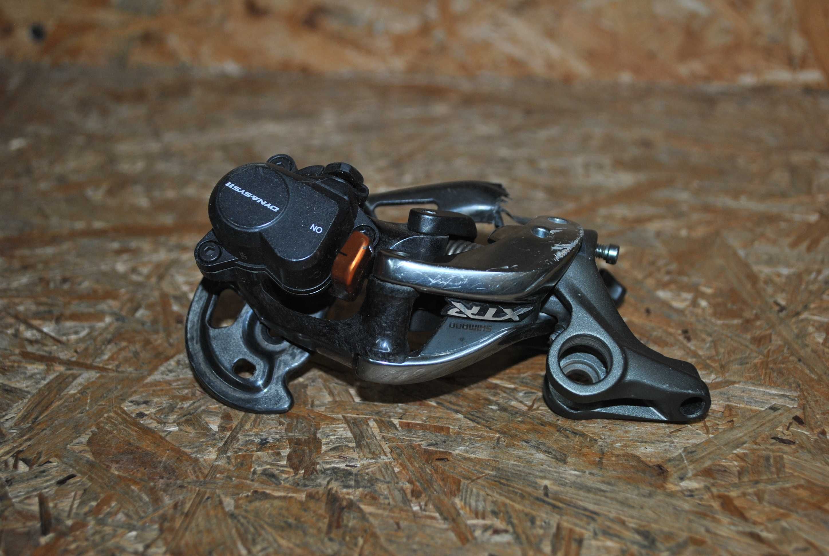 Tylna przerzutka Shimano XTR RD-M9000 Shadow Plus MTB Gravel Karbon