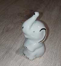 Figurka słonika z ceramiki