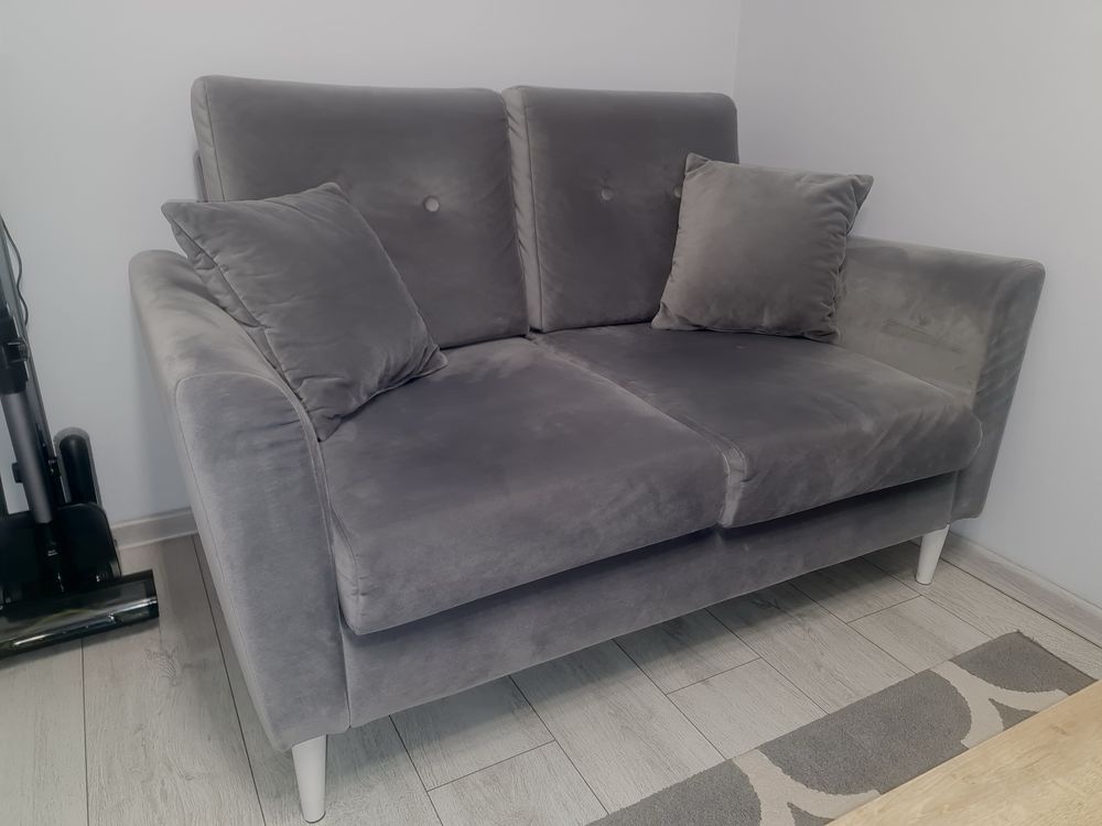 Zestaw sofa i pufa BRW