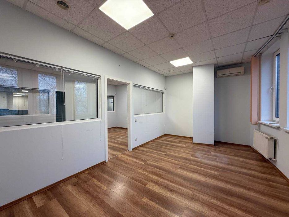 Е.Коновальця.Офіс 290м.6 кабінетів.Центр.Печерськ метро 3хв.БЕЗ%