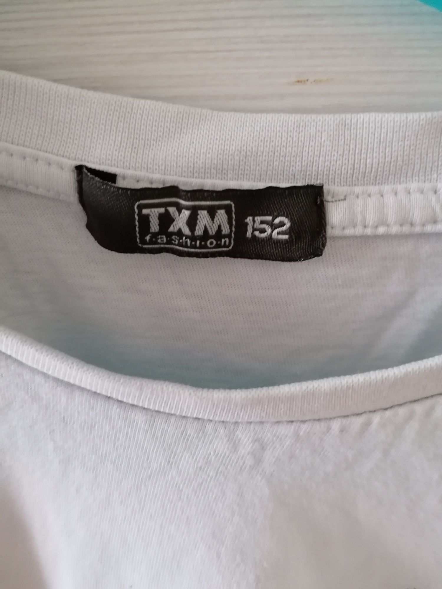 Dwa t-shirt rozmiar 152 Reserved i TXM