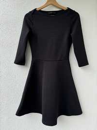 Zara klasyczna sukienka minimalizm czarna