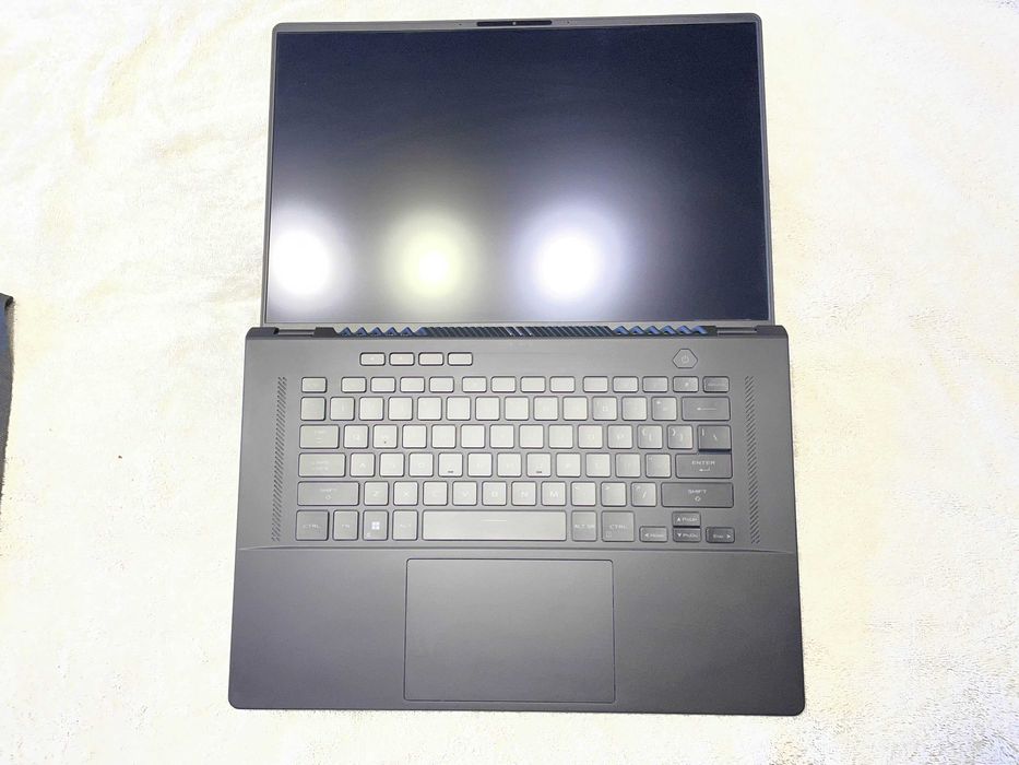 ASUS ROG Zephyrus M16 GU603ZM