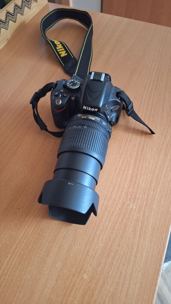 Nikon D5100, obiektyw Nikkor 18-105 ED VR
