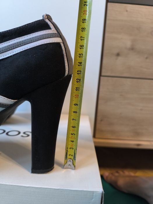 Buty obcasie koturnie wysokiej botki roz 41