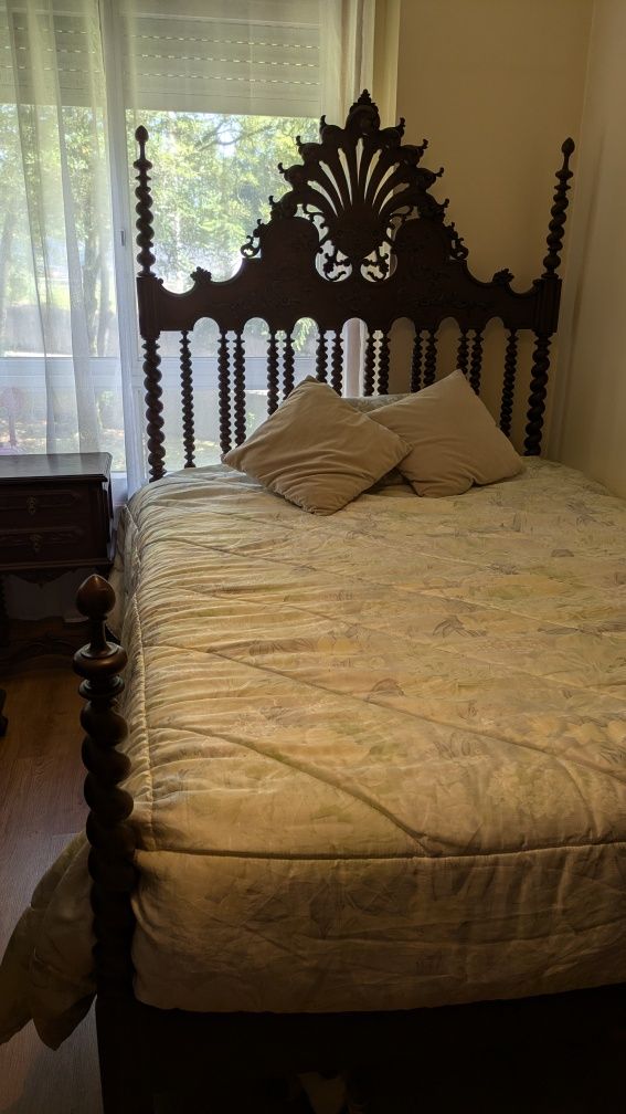 Mobília de quarto séc.17 vendo separado também Negociável