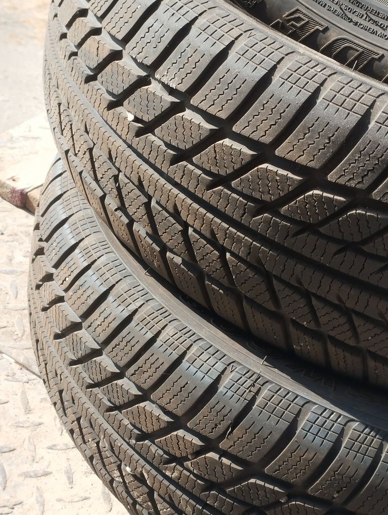 Продам резину 195/55  R16