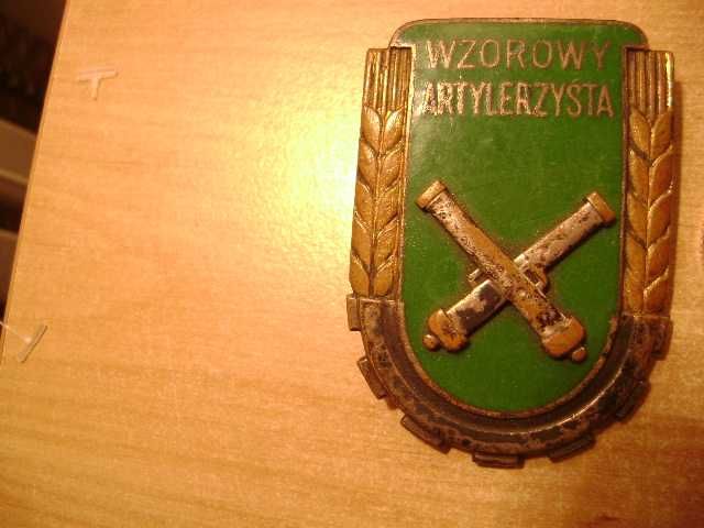 Starocie z PRL Militaria Odznaka Wzorowy Artylerzysta wzór 1951 UNIKAT