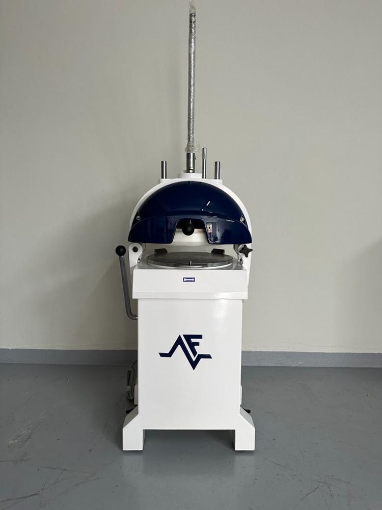 Divisora Semi-automática Ferneto - Máquina de padaria
