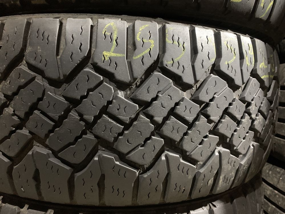 шины б/у грязевые 255/55-R19 Goodyaer Wrangler F1 A/T