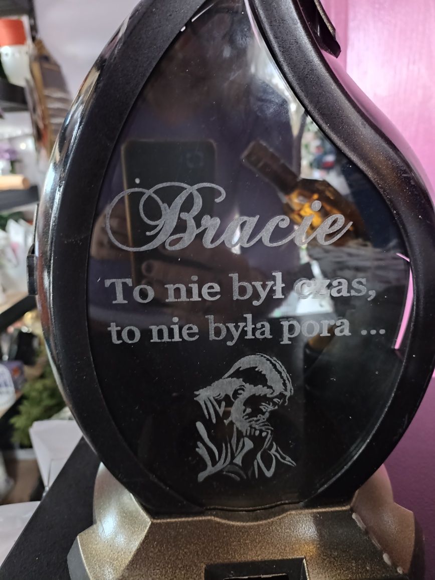 Znicze z sentencjami