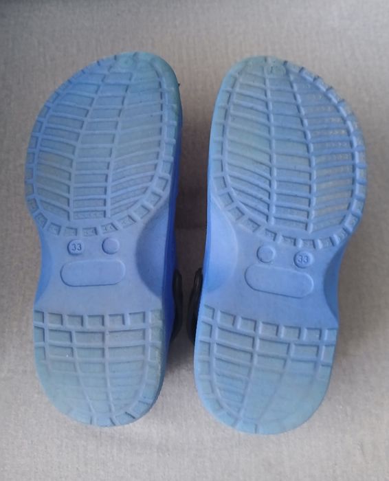 Nowa piłka plażowa Cars + klapki rozm 33