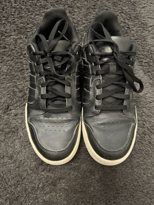 Кроссовки adidas кросівки