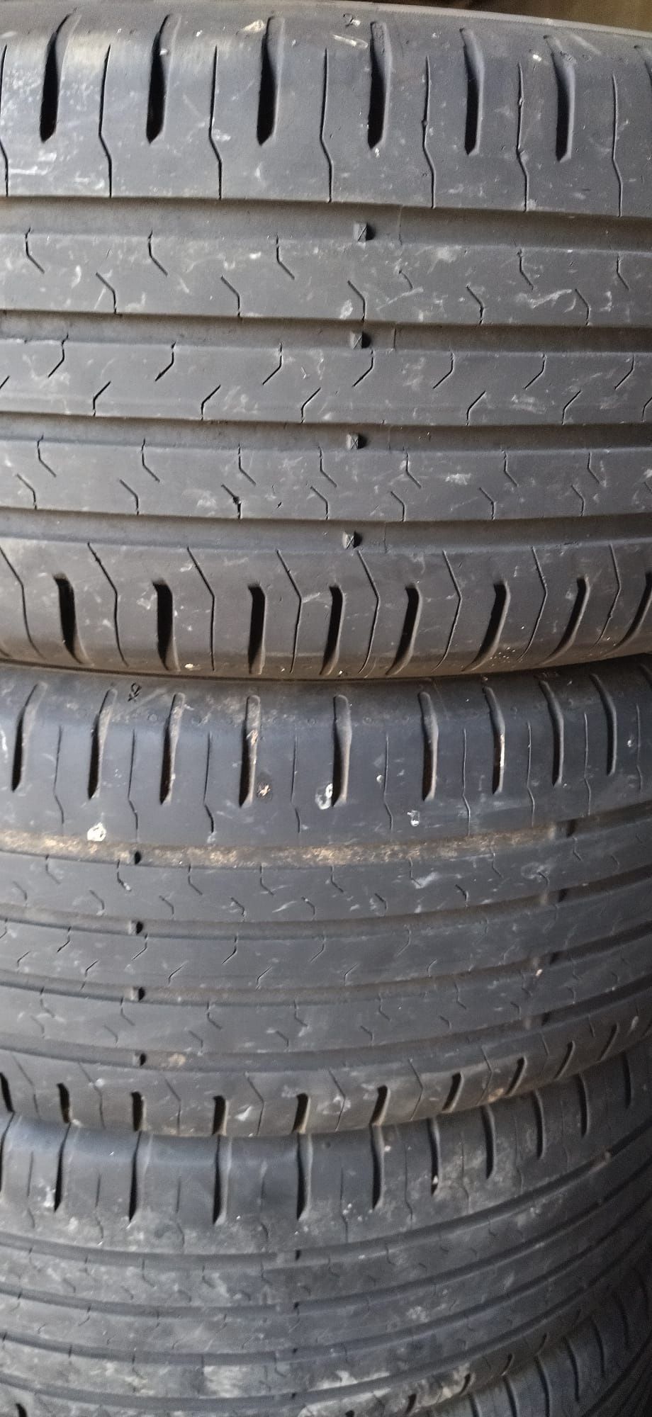 4 Pneus 235/60/18