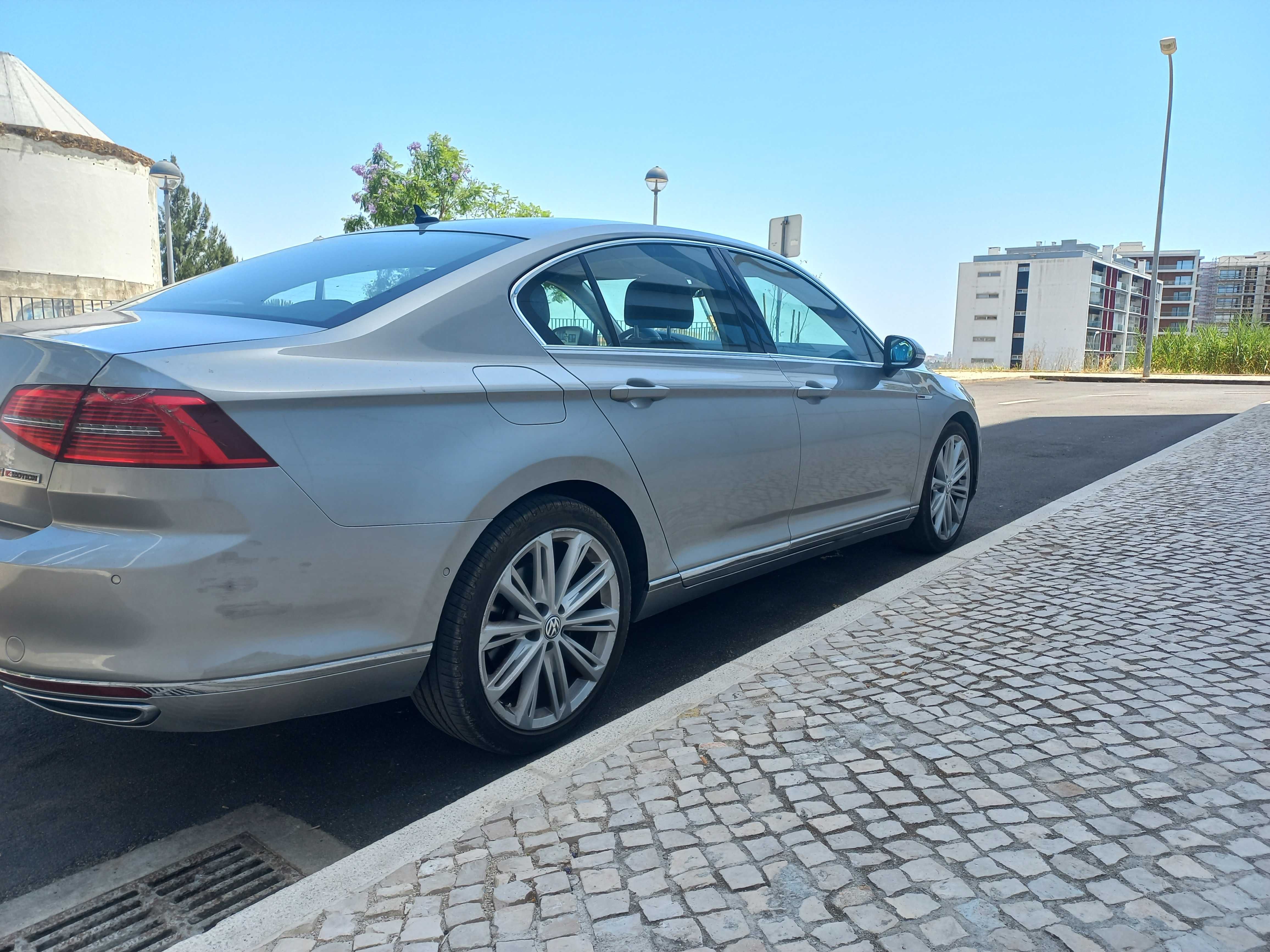 VW Passat 2.0 TDI 240CV