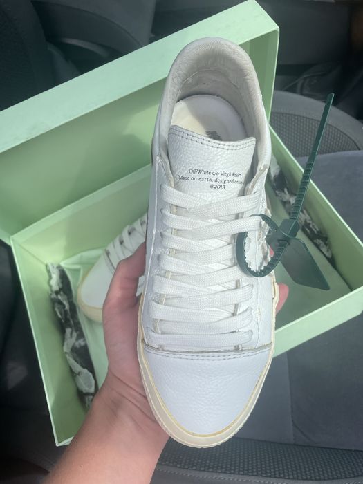 Снікерcи Off-White Low Vulcanized