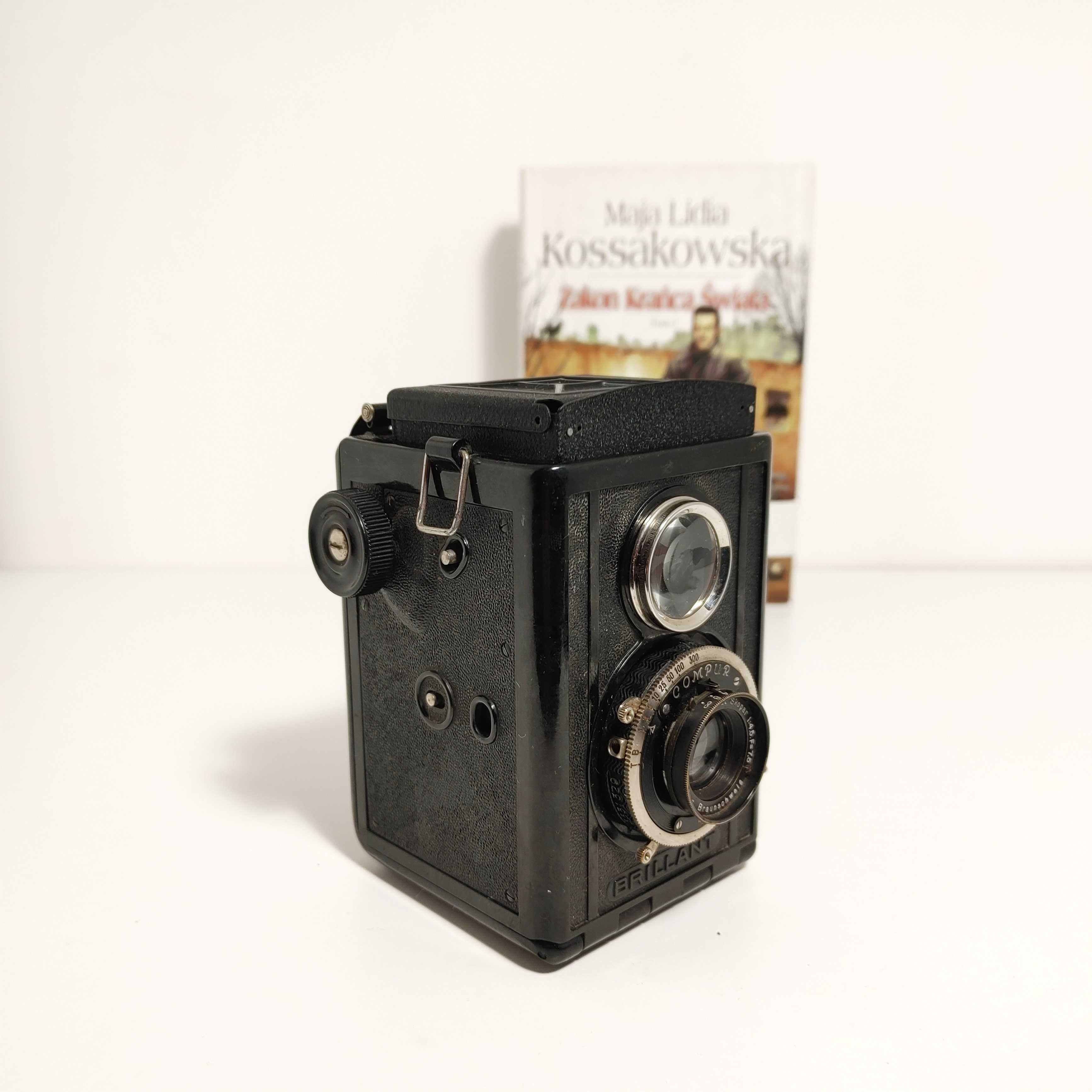 Analogowy aparat fotograficzny TLR   Voigtländer Brillant z 1937 roku