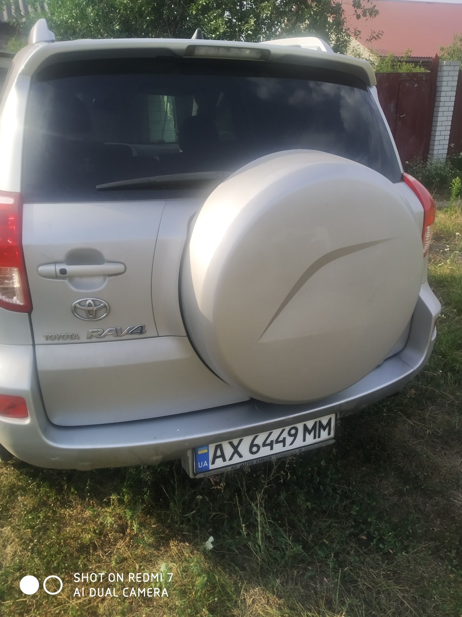 продам тойота RAV 4