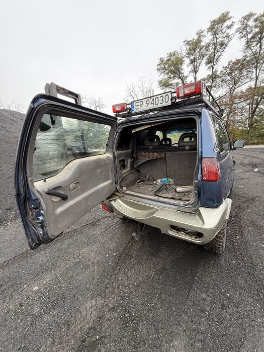 Рамный внедорожник Nissan Terrano II 2.7 TD Sport 4WD