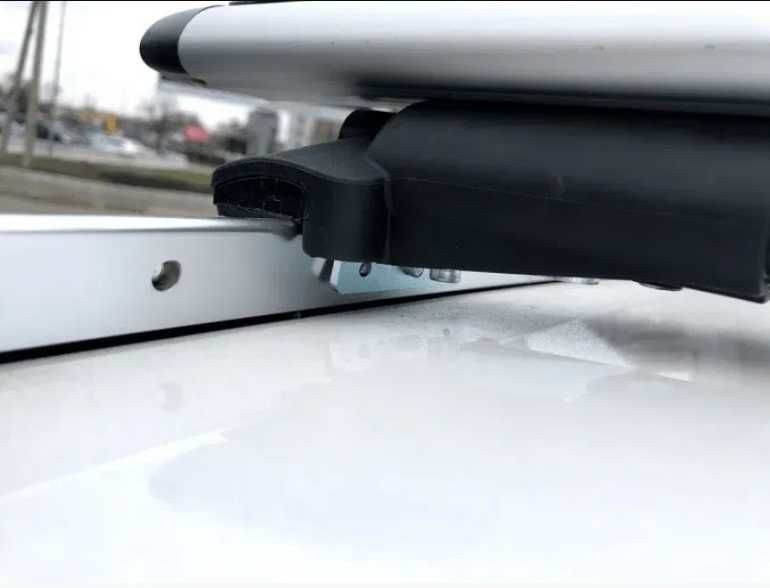 Аэродинамические алюминиевые пере-мычки DL8 на рейленги Lexus RX 2015