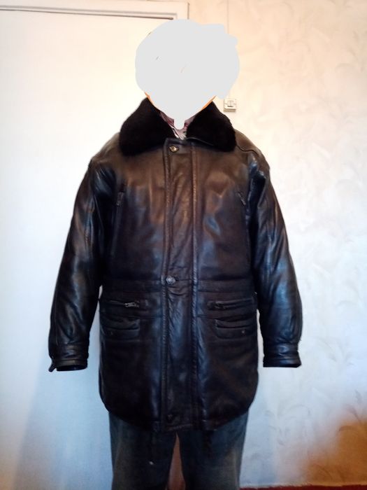 Зимова шкіряна куртка чоловіча