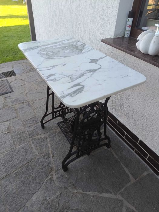 Stolik ( podstawa maszyna do szycia)