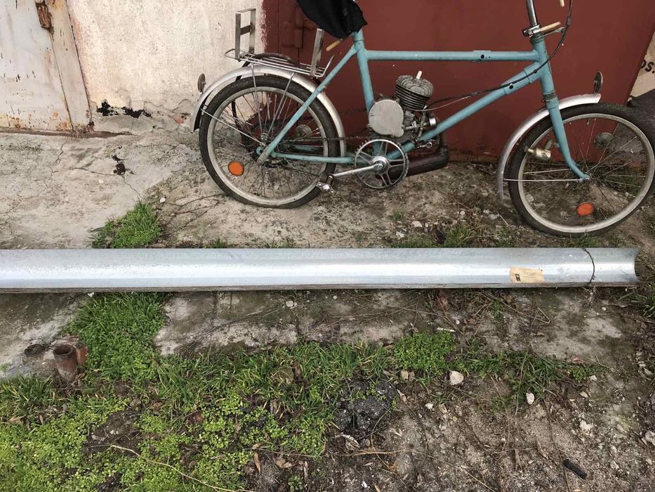 Продаю оцинкованные желоба