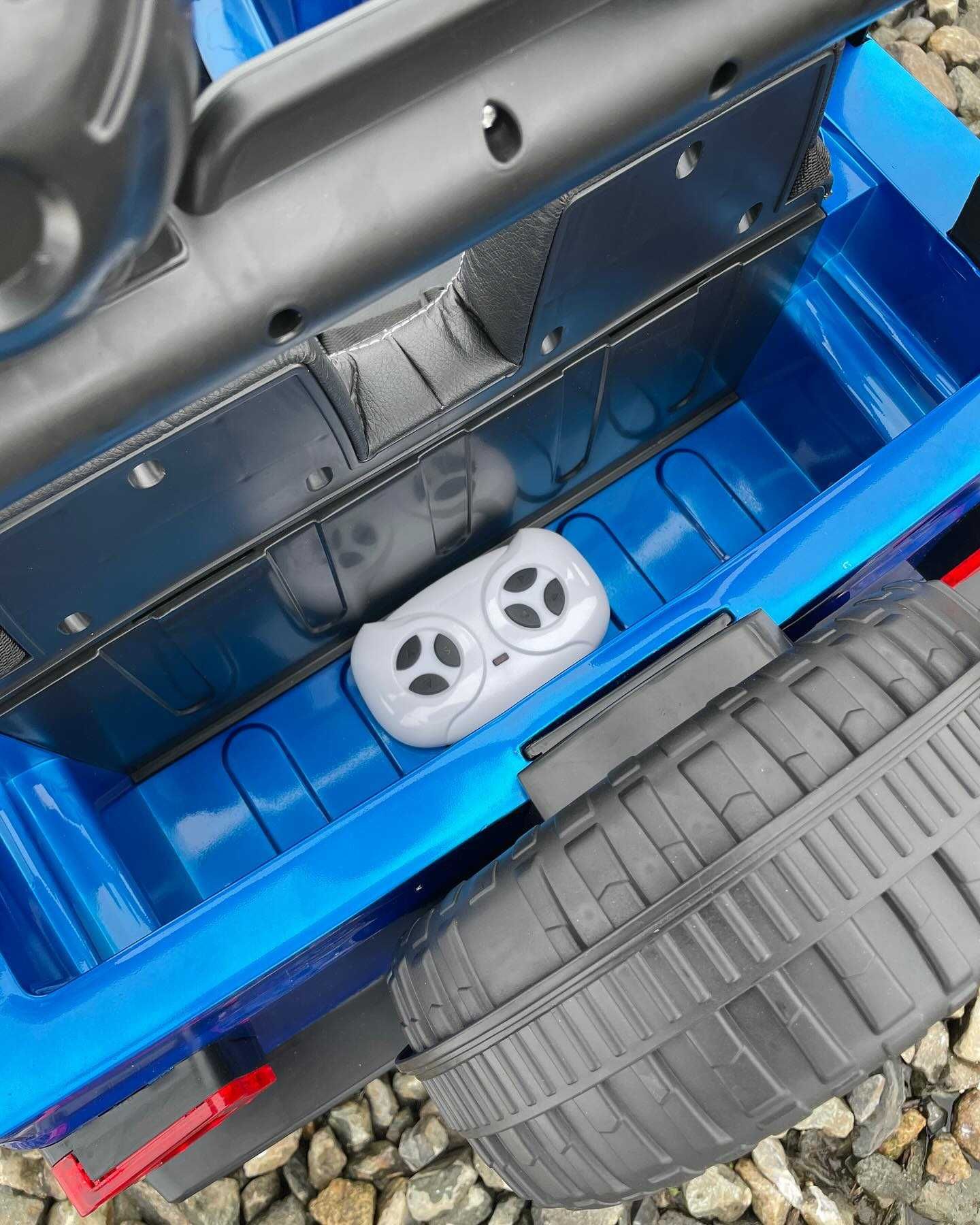 Auto JEEP na akumulator FT938 LAKIER METALIC dla dzieci 4x4 12V