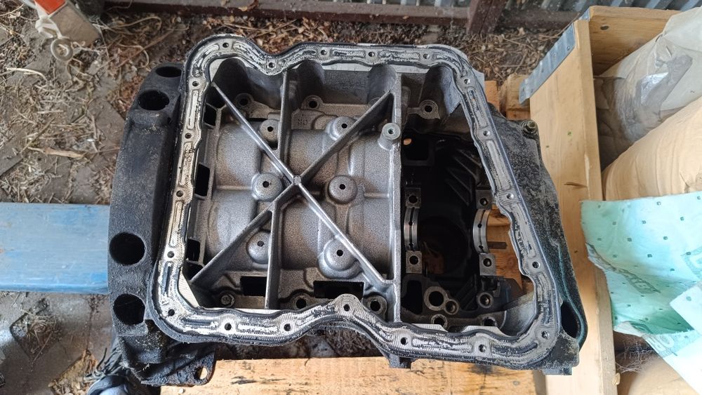Silnik  Renault Laguna 3 2.0 dCi M9R J805 goły słupek
