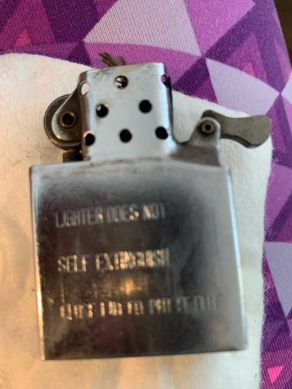 Oryginalna zapalniczka Zippo z 1998 r. + skórzane etui