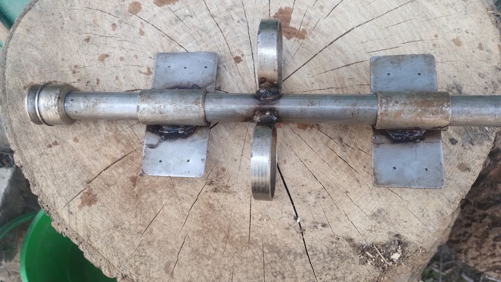 Совок з нержавіючої сталі зроблений в СССР а також засов нержааійа ста