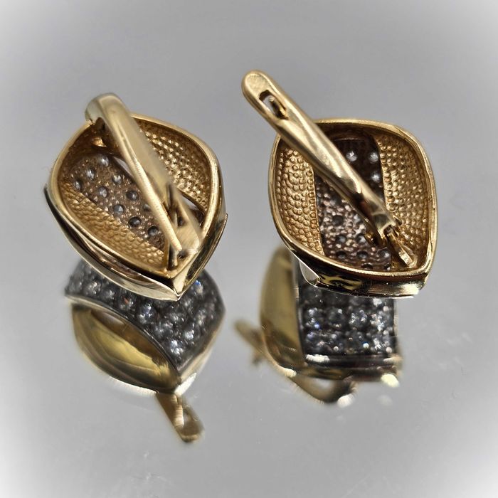 Złote Kolczyki Z Cyrkoniami Próba 585 14K Waga 5,54g Długość 1,5cm