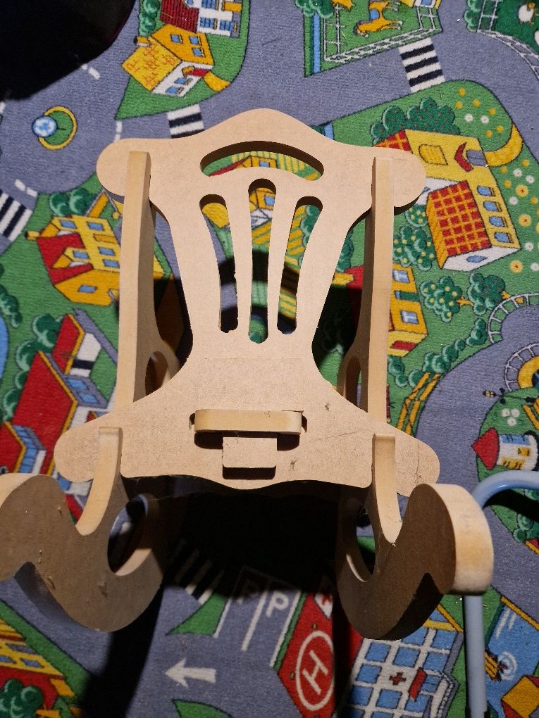 Fotel bujany dla dziecka, drewniany, krzesło - dekoracja