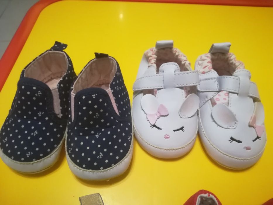 Sapatos de bebé dos zero aos 9 meses