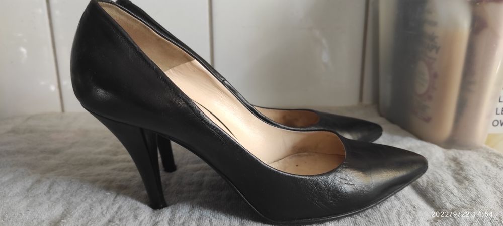 Czółenka Gino Rossi roz 40