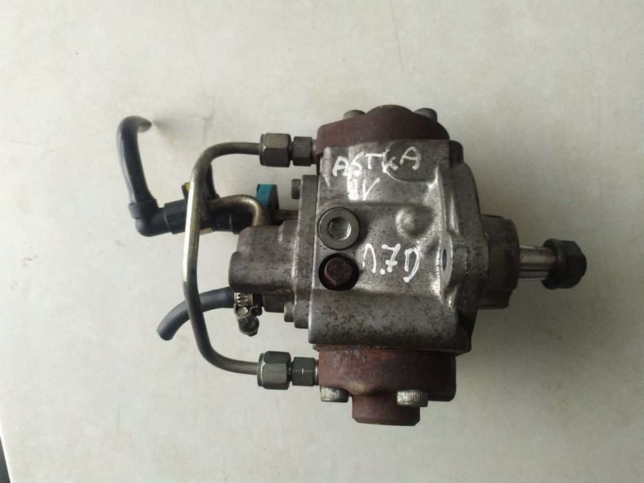 Топливный насос тнвд 55586499 astra j Mokka cruze 1.7 cdti