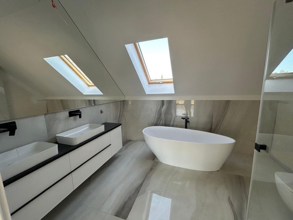 Nowoczesny dom w pięknej i spokojnej okolicy