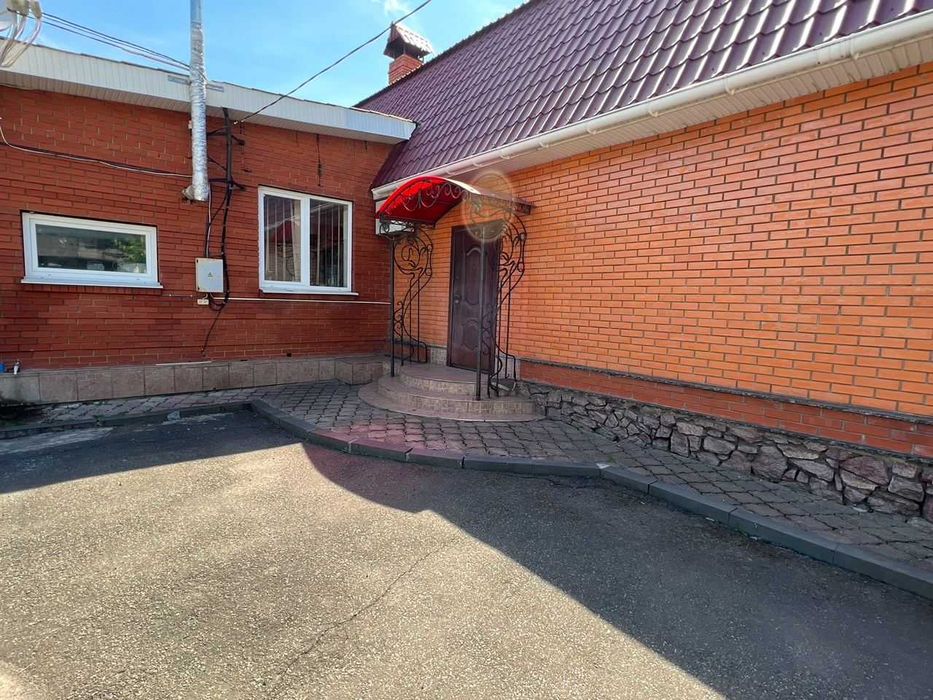 Продаж кафе,фасад траса Київ-Житомир + ділянка 75 соток